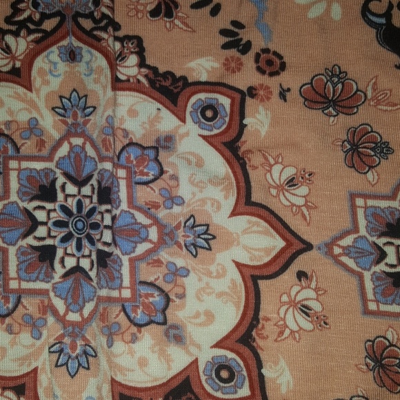 Last 2! Agnes and Dora Dolman Top - Picture 4 of 4